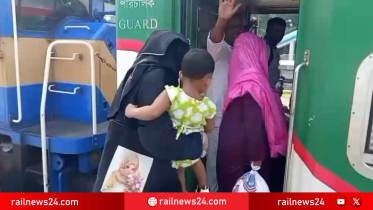 কাশিয়ানীতে ট্রেনের গার্ড রুমে ‘অবৈধ বাজার’: প্রতিদিন ৩০-৪০ হাজার টাকা আদায়ের অভিযোগ, ‘উপর মহলেও ভাগ যায়’