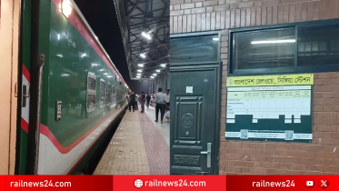 সিঙ্গিয়া স্টেশনে জাহানাবাদ এক্সপ্রেসের দীর্ঘ বিরতি, ভোগান্তিতে খুলনাগামী যাত্রীরা