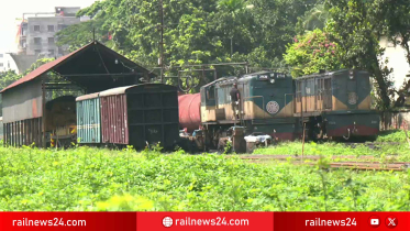 বয়সের ভারে নুয়ে পড়েছে রেলের ইঞ্জিন, অচল এক-তৃতীয়াংশ