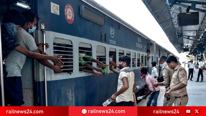ভারতে বিনা টিকিটে ট্রেনে ওঠায় ‘বাংলাদেশী’ যুবক গ্রেপ্তার