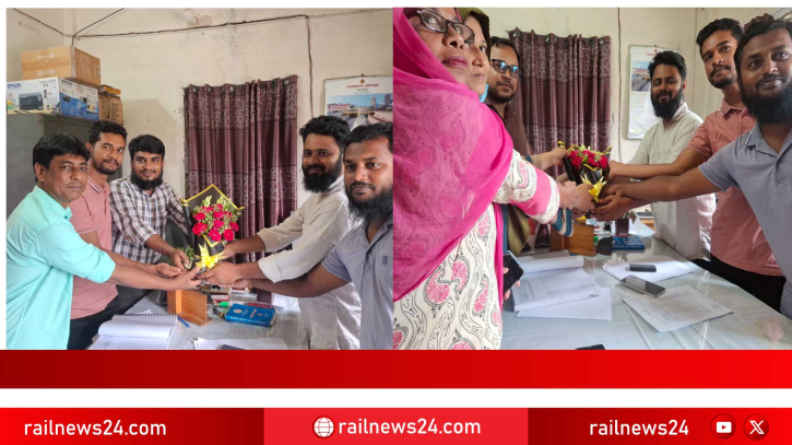 ভৈরব বাজার সেকশনে নবনিযুক্ত দুই উপসহকারী প্রকৌশলী (সিগনাল)কে ফুলেল সংবর্ধনা