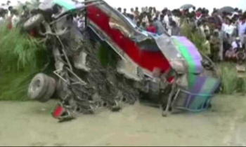 ট্রেন-বাস দুর্ঘটনার দুই দশক আজ, ‎এক সপ্তাহ সংজ্ঞাহীন ছিলেন মাছুম হুদা