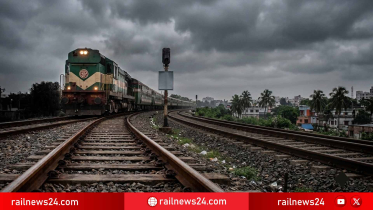 হেডফোনে মগ্ন, ট্রেনের ধাক্কায় প্রাণ গেল যুবকের