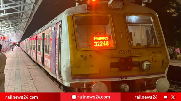স্টেশনে ছিঁড়ল ওভারহেডের তার, বন্ধ দু’দিকের ট্রেন