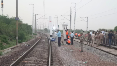 আগুন-গুজবে লাইনে ঝাঁপ, অন্য ট্রেনের ধাক্কায় নিহত তিন মহিলা-সহ ৪