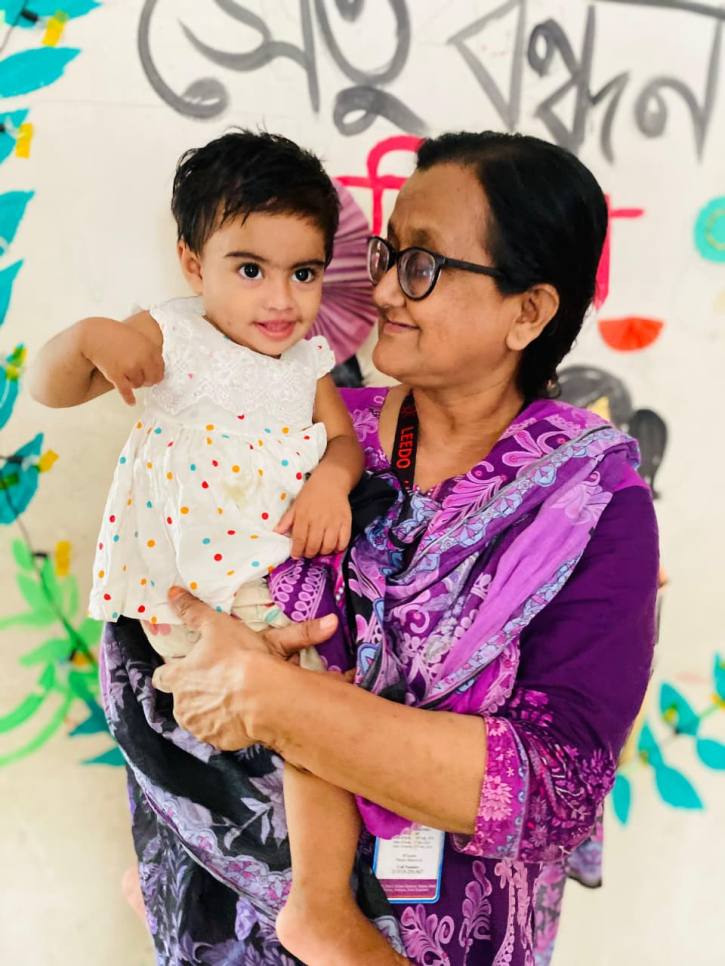 জন্ম না দিয়েও প্রায় দুই হাজার পথশিশুর “মা” সাহেলা খান রিমু