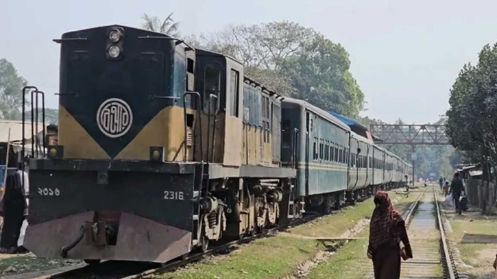 ডেপুটি স্পিকারের তাৎক্ষণিক পদক্ষেপে আবারও জারিয়া লোকাল ট্রেন চালু