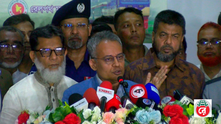 অনলাইন ট্রেনের টিকিটে অনিয়মের অভিযোগ প্রমাণিত হয়নি: রেলমন্ত্রী