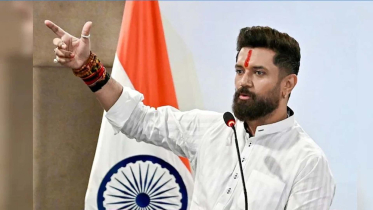 ‘ট্রেন বাতিল করে ভারতের যুবসমাজকে আটকানো যাবে না’