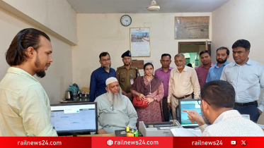 শারদীয় দুর্গাপূজায় টানা ৫ দিনের ছুটিকে সামনে রেখে চট্টগ্রাম স্টেশন পরিদর্শন করলেন জিএম (পূর্ব) মামুনুল ইসলাম, পিইঞ্জ