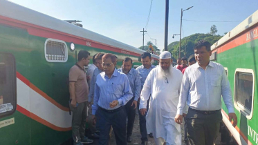 ঢাকা–কক্সবাজার রুটে মহানগর ট্রেন চালুর প্রস্তুতি, রেক পরিদর্শনে রেলওয়ের মহাপরিচালক