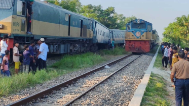 লাকসামে ট্রেন লাইনচ্যুত ঘটনায় রেলওয়ের প্রকৌশলী বরখাস্ত