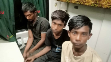 লালমনি এক্সপ্রেসে যাত্রীর মোবাইল ছিনতাই, আরএনবির হাতে আটক ৩