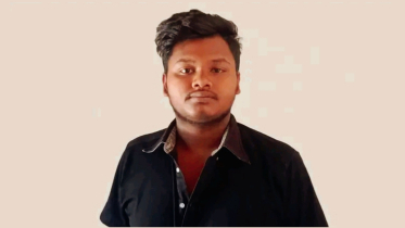 শ্রীমঙ্গল রেলওয় স্টেশনে টিকিটসহ কালোবাজারি গ্রেপ্তার