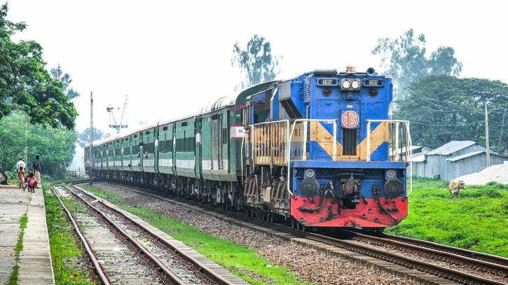 অবশেষে ঢাকা থেকে সরাসরি কক্সবাজার যাচ্ছে ‘মহানগর এক্সপ্রেস’, শুরু হচ্ছে কাল