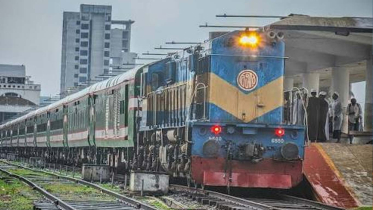 স্টেশনে ট্রেন না থামায় চেইন টান, জরিমানাসহ এরপর যা ঘটলো