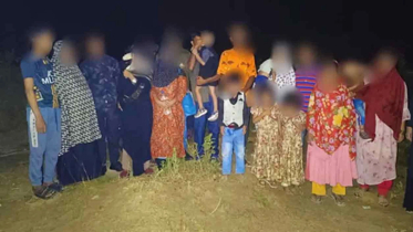 আসামে ট্রেন থেকে নামিয়ে ১৫ বাংলাদেশিকে আটক