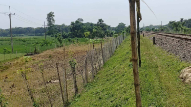 কাশিয়ানীতে রেলের জমিতে প্রভাবশালীদের থাবা