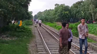 গাজীপুরের কালিয়াকৈরে ট্রেনের ধাক্কায় আনুমানিক ৫০ বছর বয়সী অজ্ঞাত এক নারীর মৃত্যু
