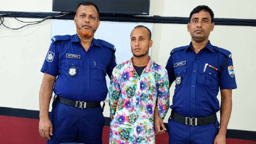 পার্বতীপুর রেলওয়ে স্টেশনে ৫ কেজি গাঁজাসহ যুবক গ্রেপ্তার